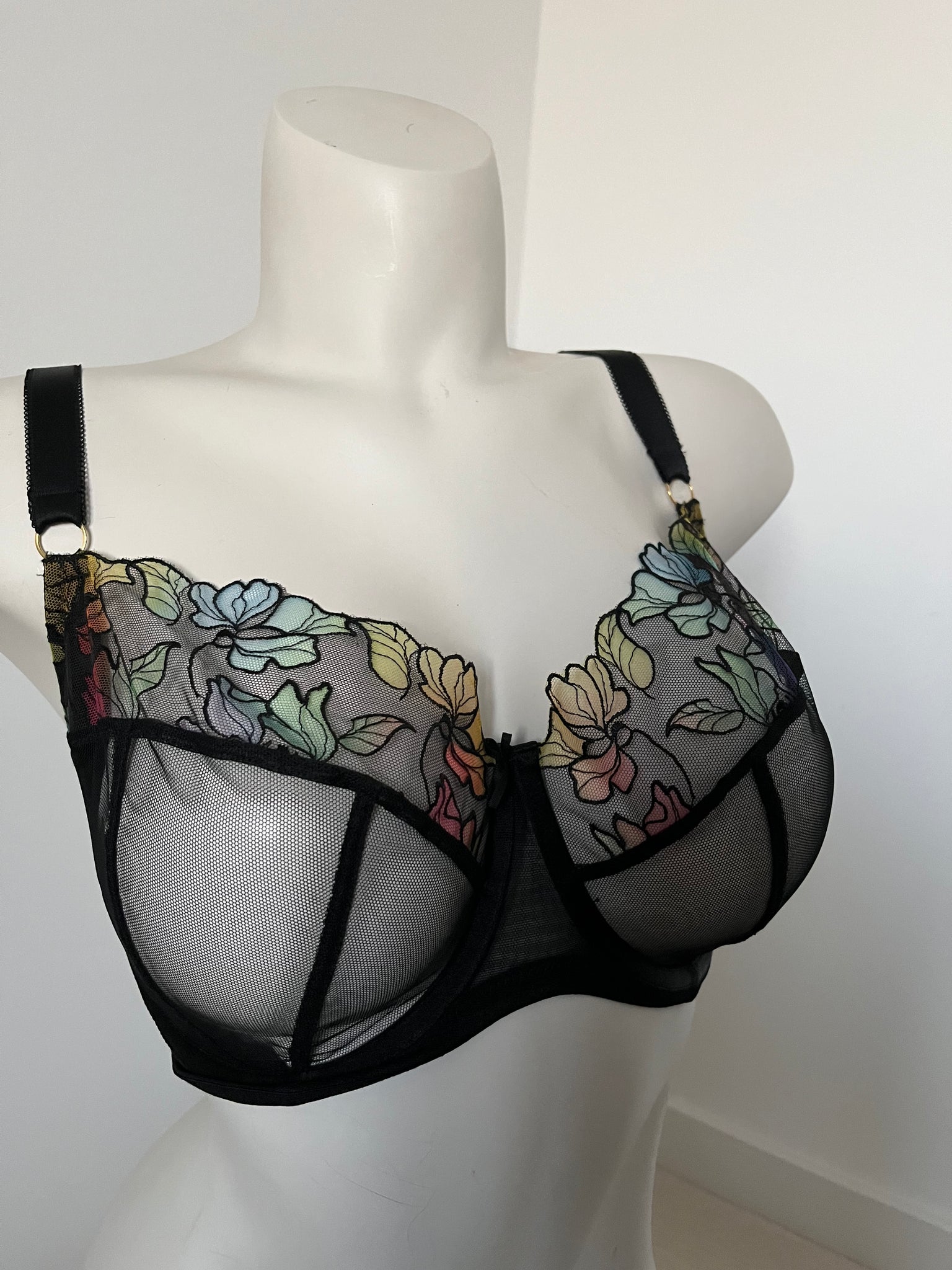 Sculptresse Bra in Eden