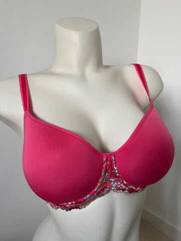 Wacoal Bra in Hot Pink