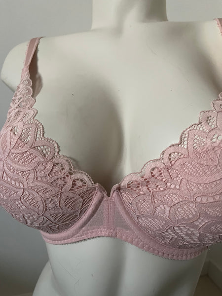 Wacoal Plunge Bra in Silver Pink