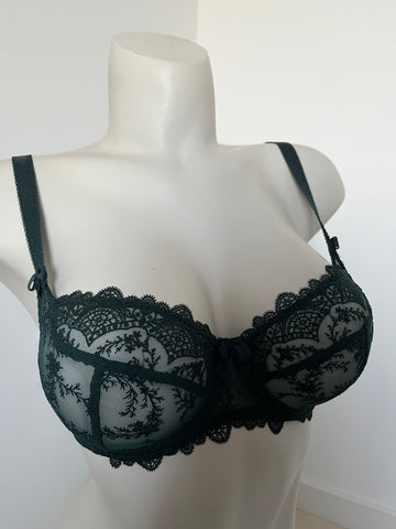 Empreinte Bra in Sequoia