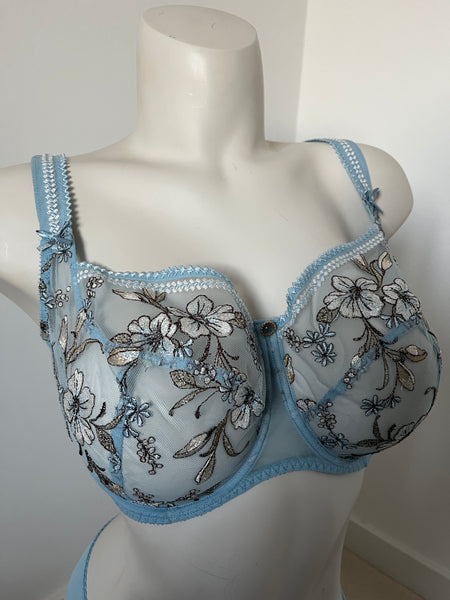 Empreinte Bra in Ciel