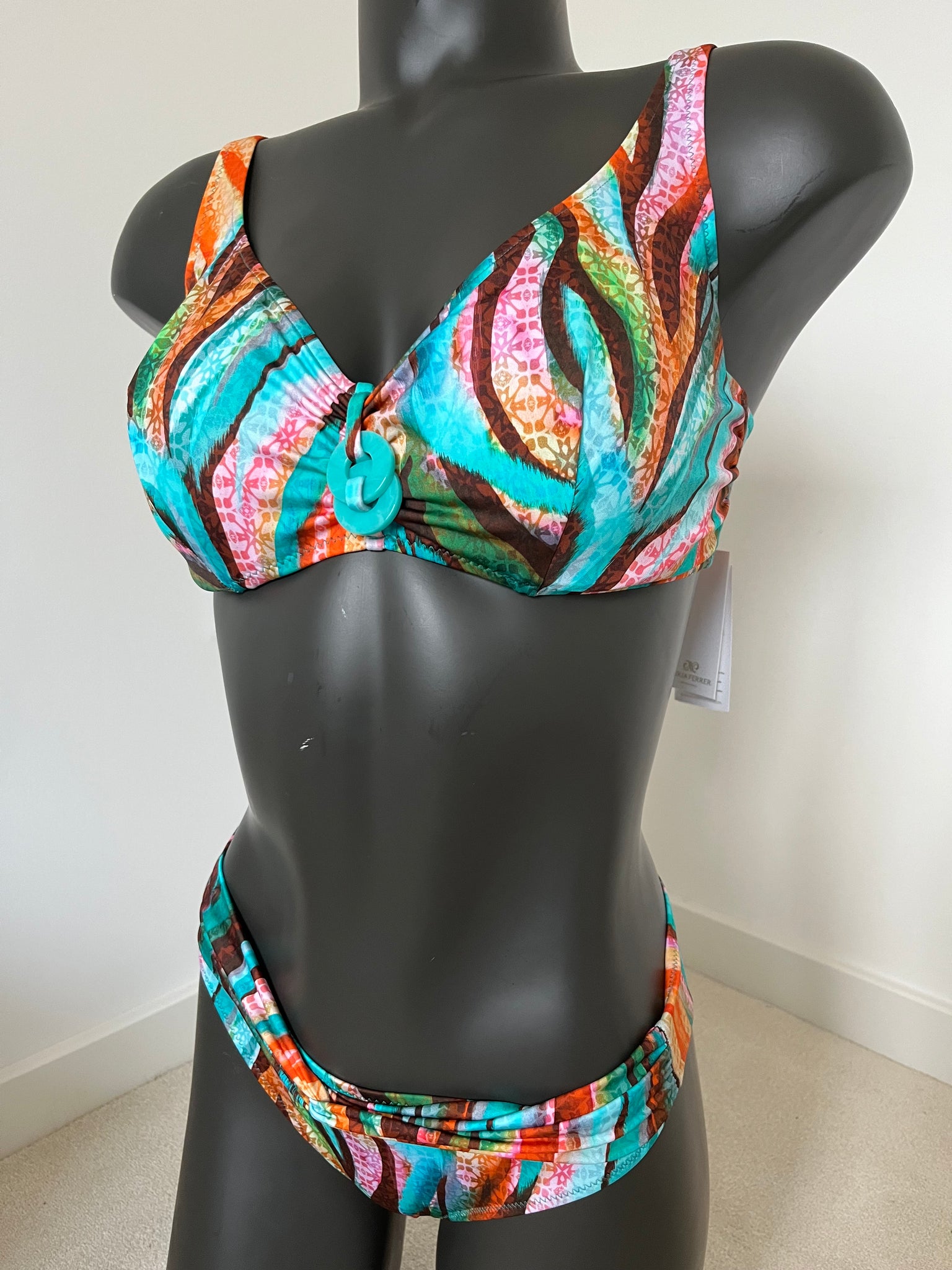 Nuria Ferrer Bikini Set in Aquarelle