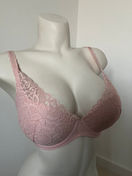 Wacoal Plunge Bra in Silver Pink