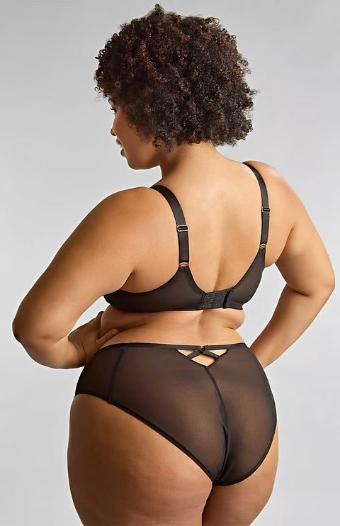 Scuptresse Ella Brief in Black