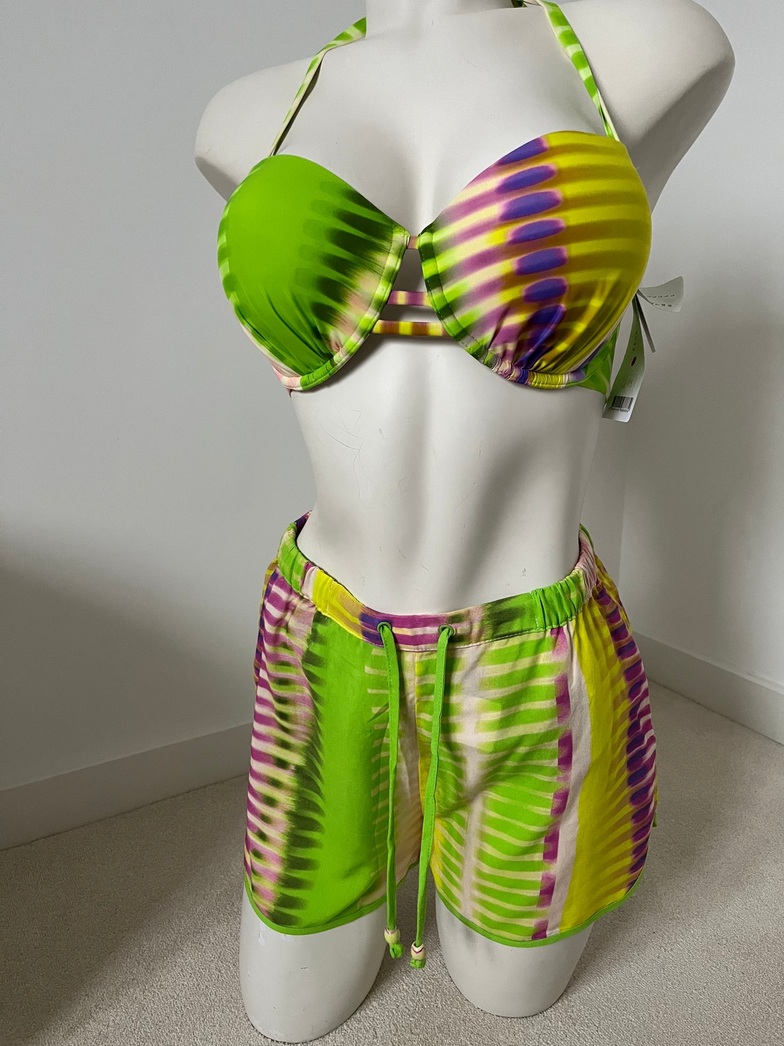 Chantelle Beachwear Shorts in Easy Pop