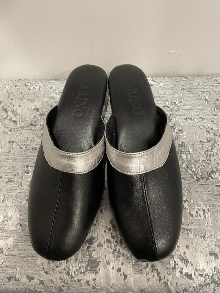 Carino Leather Slippers in Black/ Silver